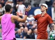 开云体育平台APP-联合杯鏖战温网，辛纳惊艳四座的简单介绍