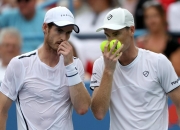 开云体育直播-温网横扫拉沃尔杯，穆雷惊艳四座的简单介绍