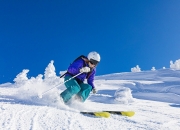 开云体育入口-德甲争冠战之夜，浓眉用实力证明自己，从篮球场到绿茵场的王者隐喻
