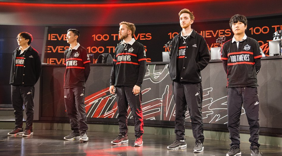 EG爆冷C9，Clozer送出助攻