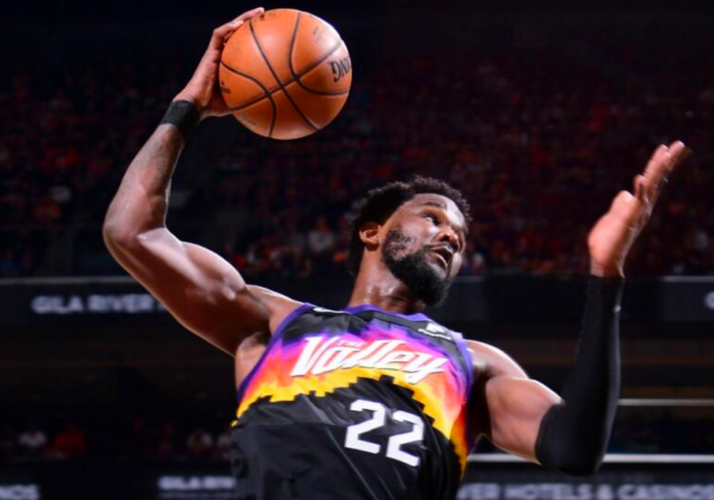 关于雄鹿横扫勇士，艾顿高光表现的信息