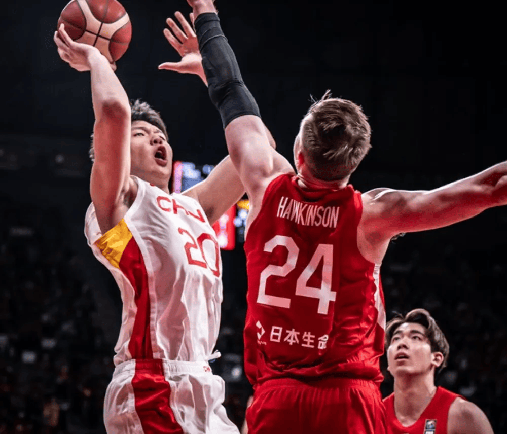 日本男篮横扫热火B队，詹姆斯关键制胜