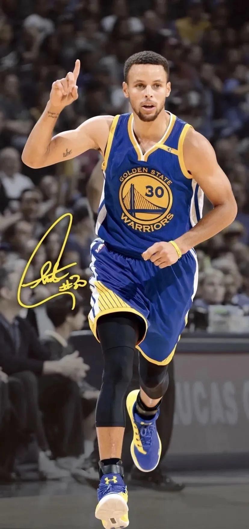 关于国际篮球明星：库里展现出色表现的信息