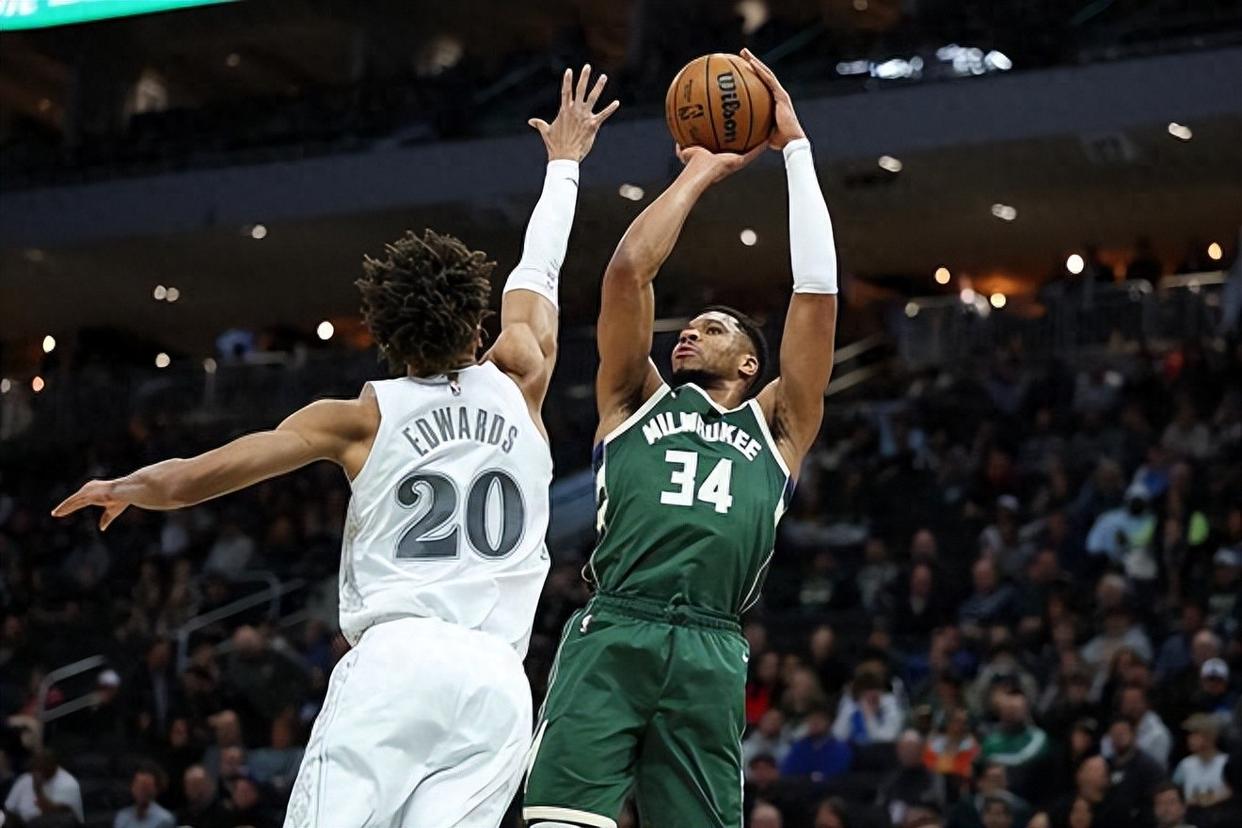 雄鹿主场大胜，字母哥再次当选MVP的简单介绍