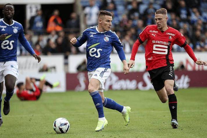 关于南特主场击败对手,士气高涨的信息 关于南特主场击败对手,士气高涨的信息