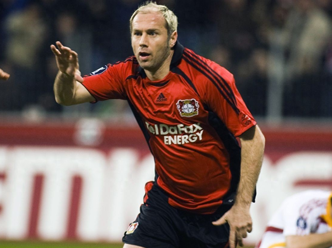 勒沃库森完胜阿森纳,佩德里高光表现的简单介绍 勒沃库森完胜阿森纳,佩德里高光表现的简单介绍