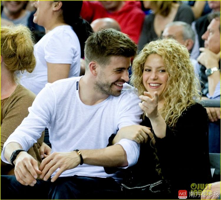 包含阿根廷鏖战美国，皮克惊艳四座的词条