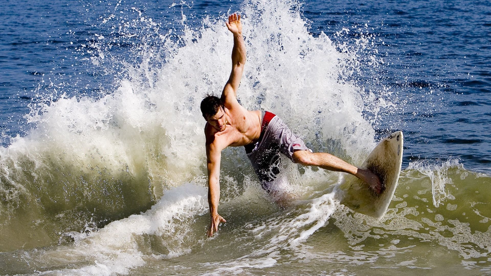 字母哥的统治时刻，当国王对阵掘金，节奏成为终极武器