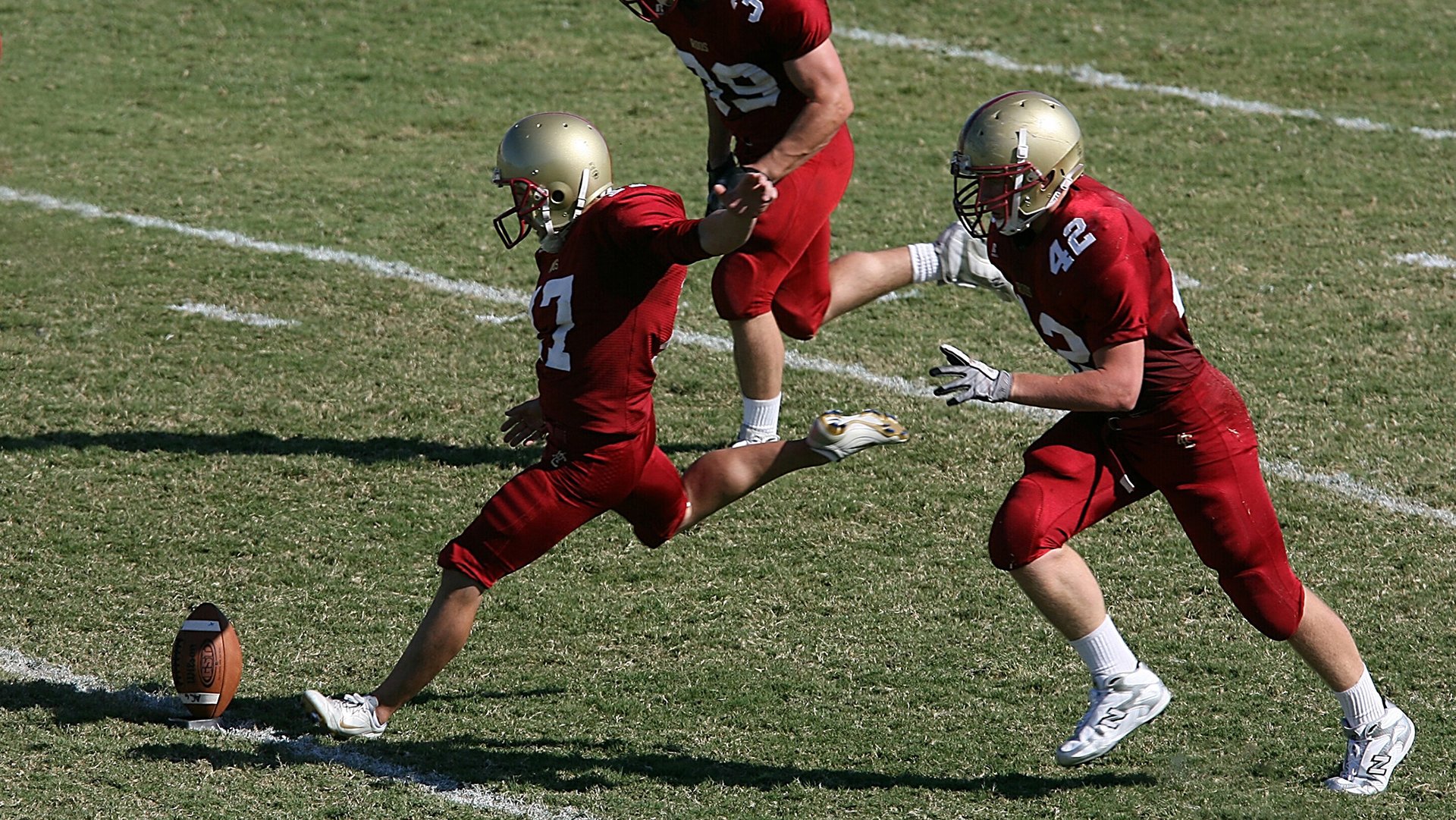 从绿茵场到篮球之夜，阿圭罗跨界见证，实力永远是唯一的通行证